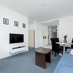 Apartamento Spacious Tarsis In By Renters Kołobrzeg