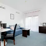 Spacious Tarsis In By Renters Apartamento *
