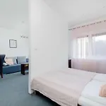 Apartamento Spacious Tarsis In By Renters Kołobrzeg