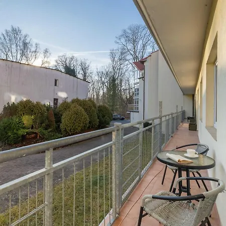 Spacious Tarsis In By Renters