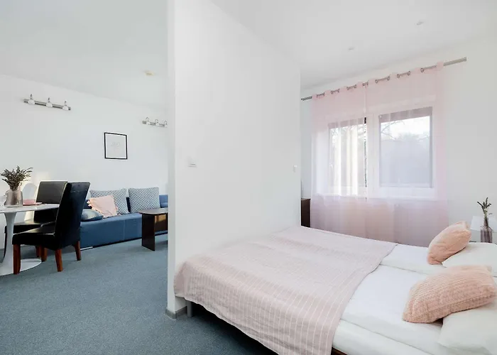 Appartamento Spacious Tarsis In By Renters Kołobrzeg